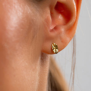 Organic Shape Minimal Stud Earrings
