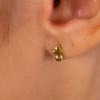 Organic Shape Minimal Stud Earrings