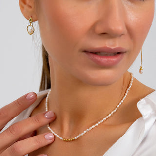 Dainty Gold and Pearl Bead Necklace