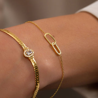 Linked Gold Braecelet - Symbol of Connection