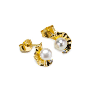 Pearl Stud Earrings with Sculptural Wave Design